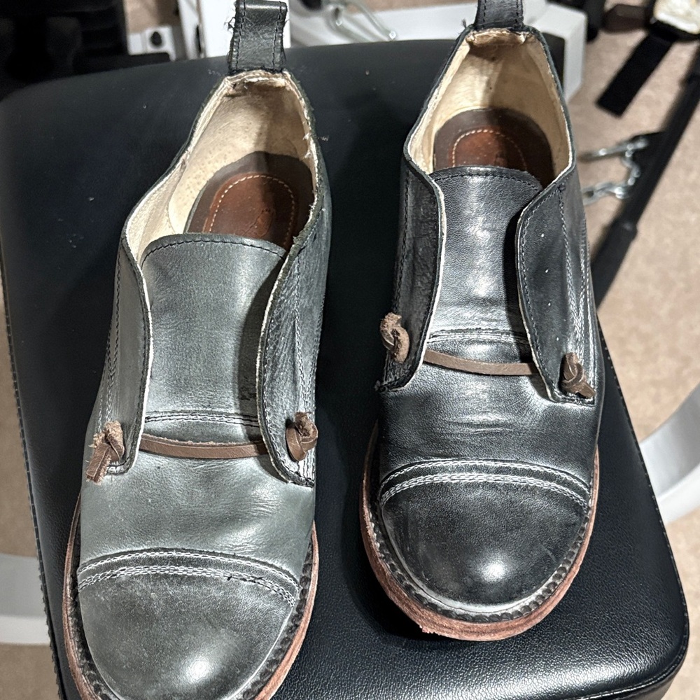 Freebird Mable. Stylish Black Leather Oxford Shoes - Picture 9 of 9